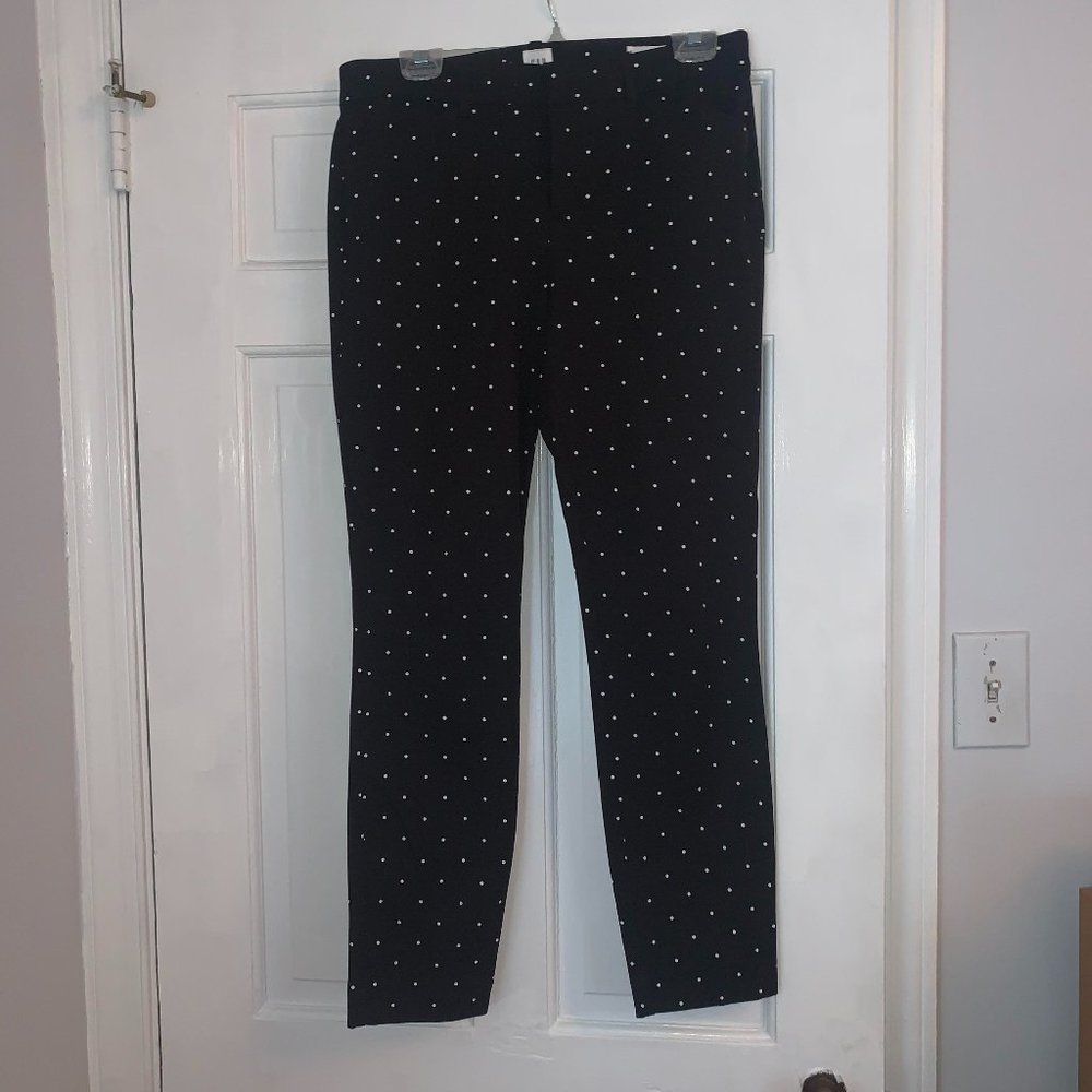 Black and White Polka Dot Gap Signature Skinny Ankle Pants